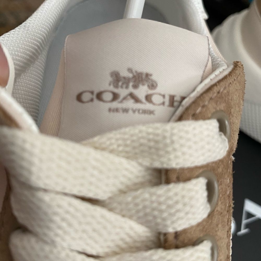 NWT Brand New Women’s Coach sneakers NWTIB. Size 9.5D - Picture 7 of 8